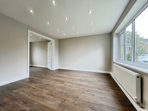 Lounge- click for photo gallery